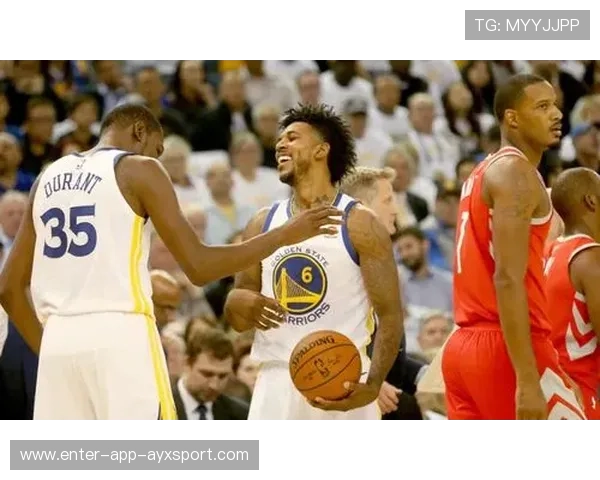 冰球若出现惊天回合，谁会成为赛季表情包？